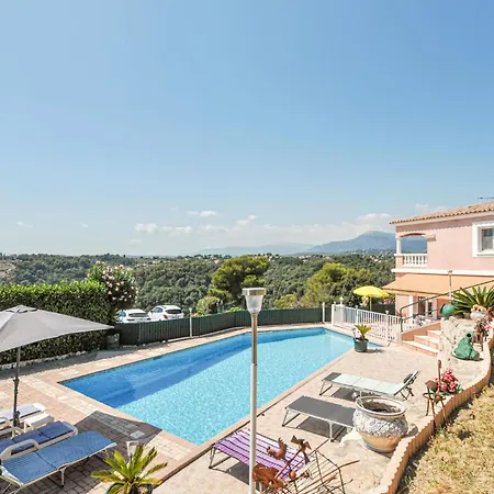 Amazing In Sur Ferienhaus